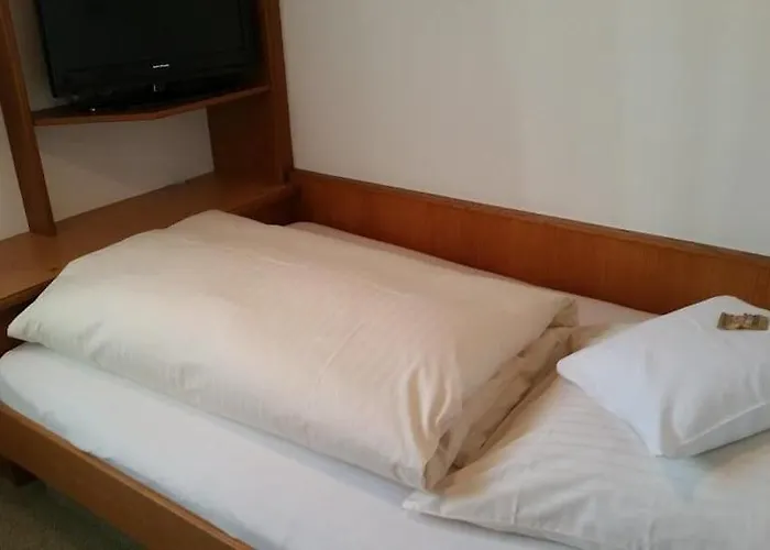 Gastehaus Flora Guest house Reit im Winkl