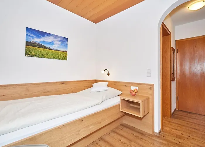 Gastehaus Flora Guest house