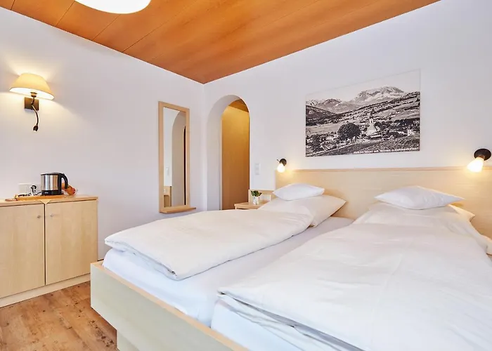 Gastehaus Flora Guest house