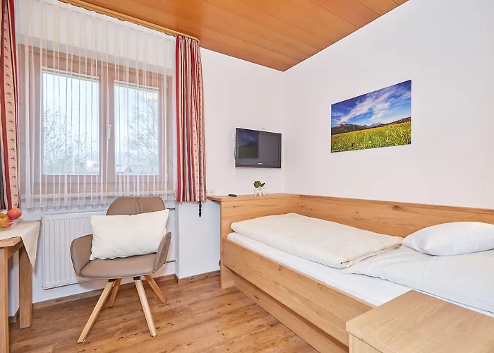 Guest house Gastehaus Flora Reit im Winkl