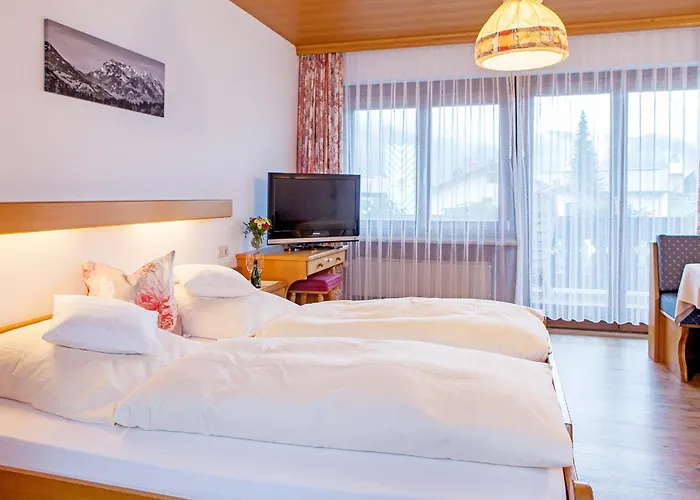 Gastehaus Flora Guest house