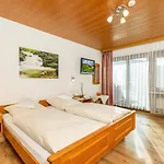 Gaestehaus Flora Casa de hóspedes Reit im Winkl