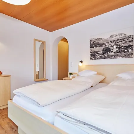 Gastehaus Flora Guest house