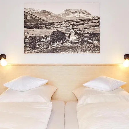 Vendégház Gaestehaus Flora Reit im Winkl
