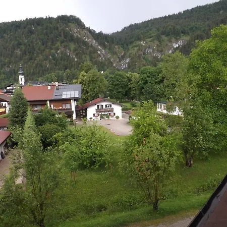 Gastehaus Flora 3*