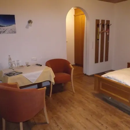 Gastehaus Flora Guest house 3*
