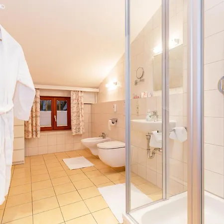 Guest house Gastehaus Flora Reit im Winkl