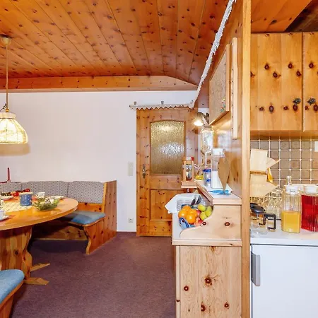 Gastehaus Flora Guest house 3*