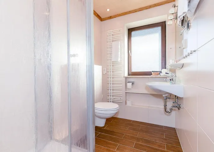 Gaestehaus Flora Gæstehus 4*